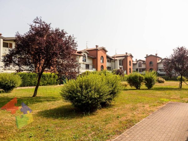 appartamento in vendita a Besate
