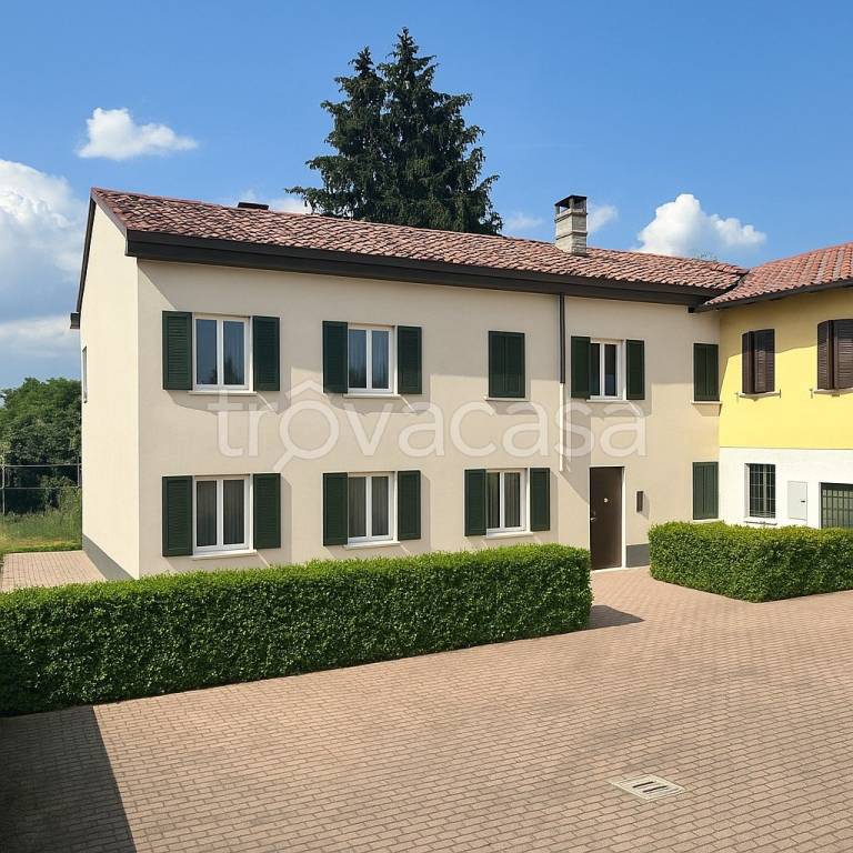 casa indipendente in vendita a Besate