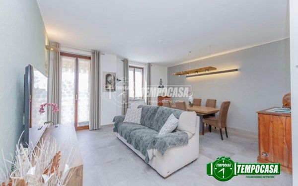 appartamento in vendita a Besate