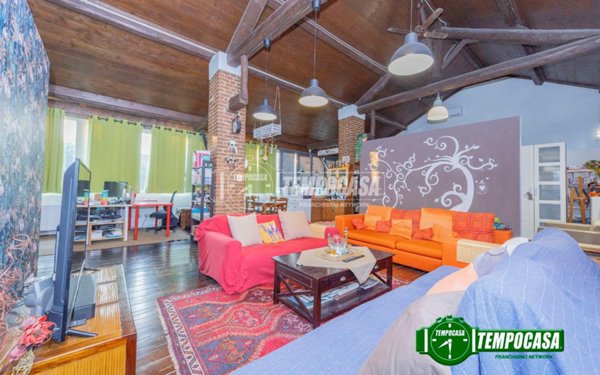 casa indipendente in vendita a Besate