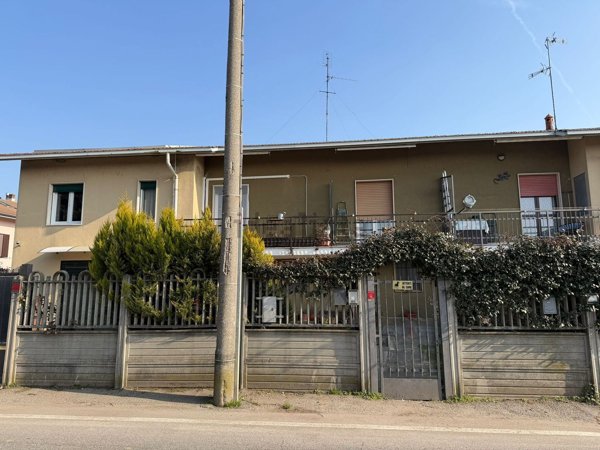 appartamento in vendita a Besate