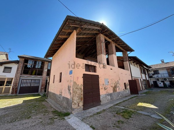 appartamento in vendita a Besate