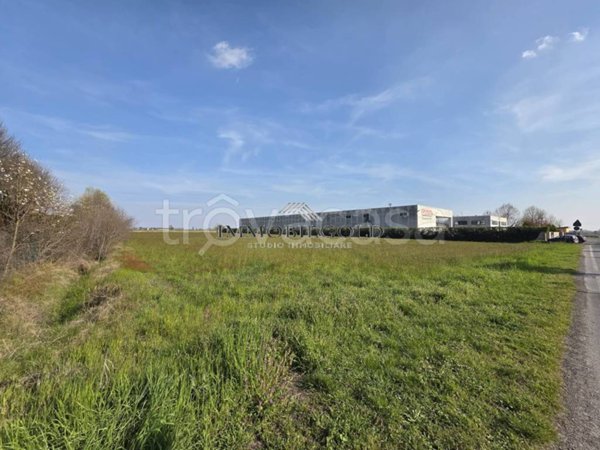 terreno agricolo in vendita a Besate