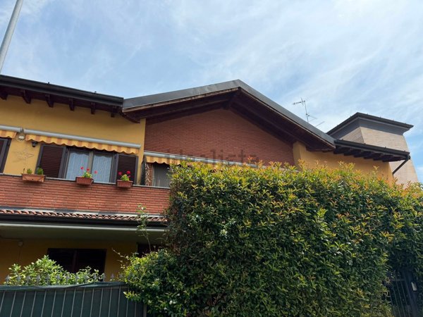appartamento in vendita a Besate