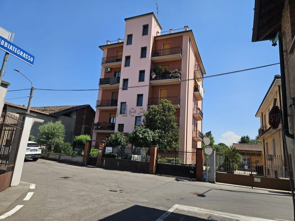 appartamento in vendita a Besate