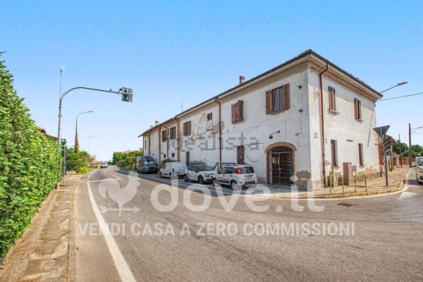 casa indipendente in vendita a Besate