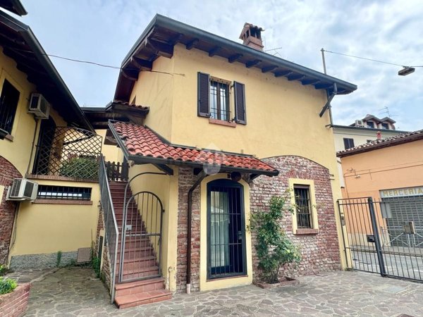 quadrivano in vendita a Binasco