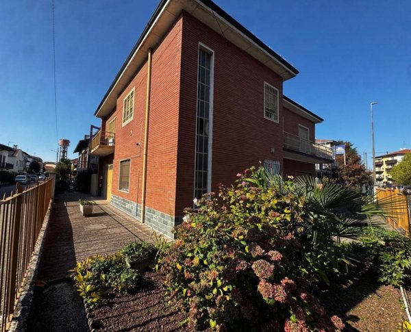 appartamento in vendita a Binasco