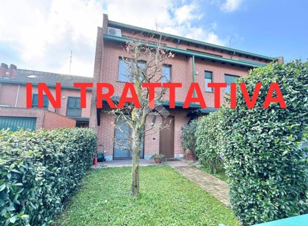 casa indipendente in vendita a Binasco