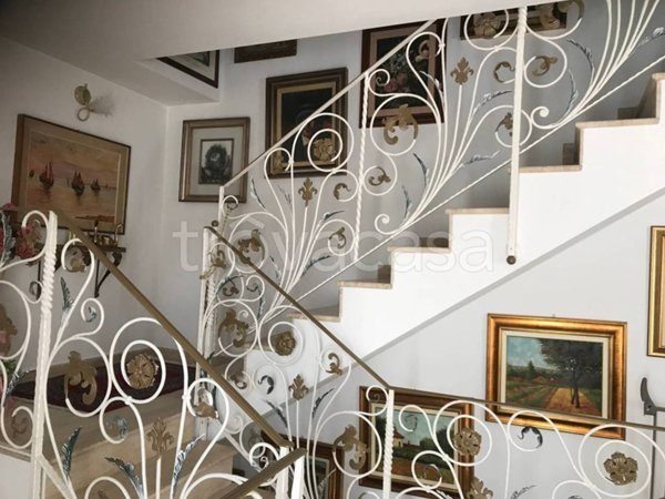 casa indipendente in vendita a Binasco