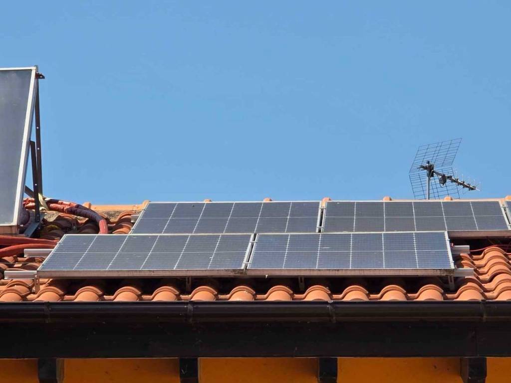 casa indipendente in vendita a Binasco