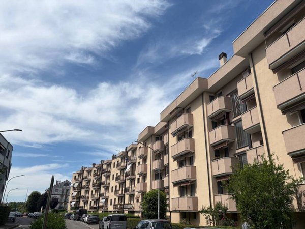 appartamento in vendita a Binasco