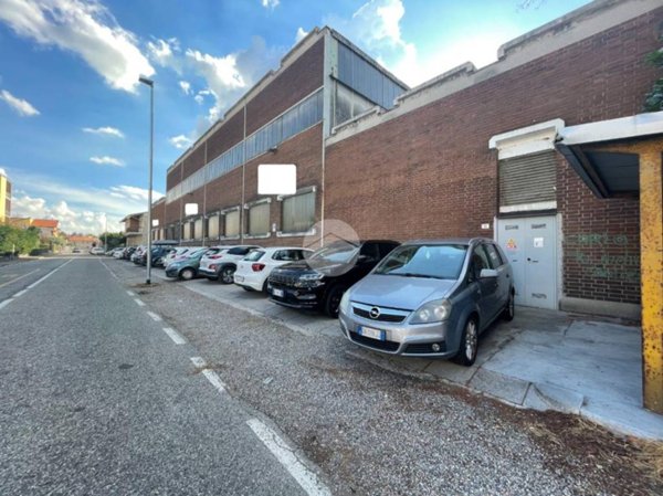 capannone in vendita a Boffalora sopra Ticino
