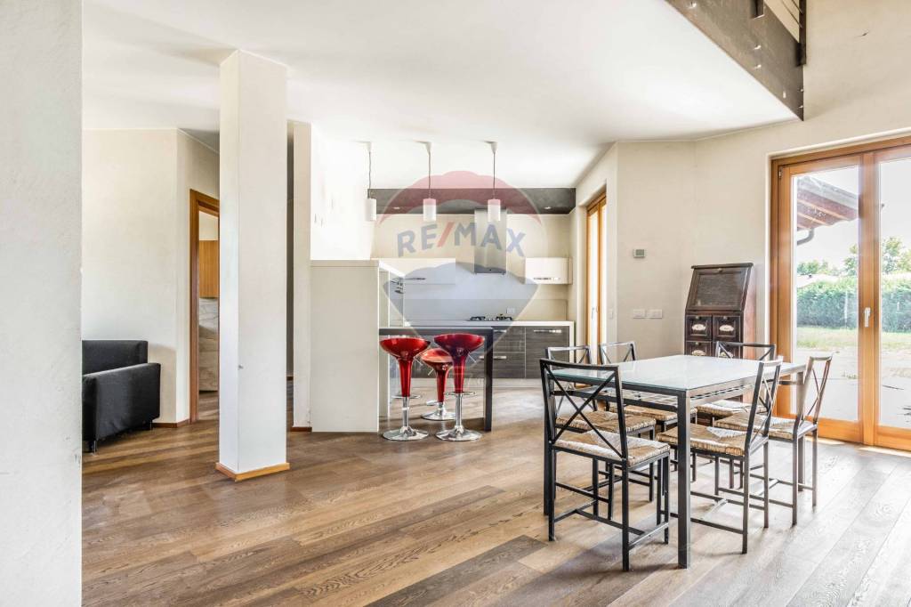 casa indipendente in vendita a Boffalora sopra Ticino