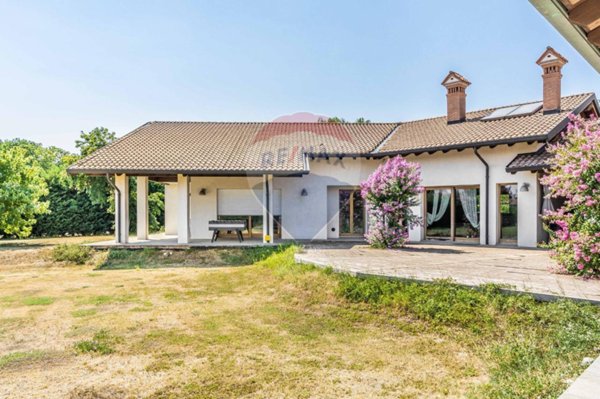 casa indipendente in vendita a Boffalora sopra Ticino