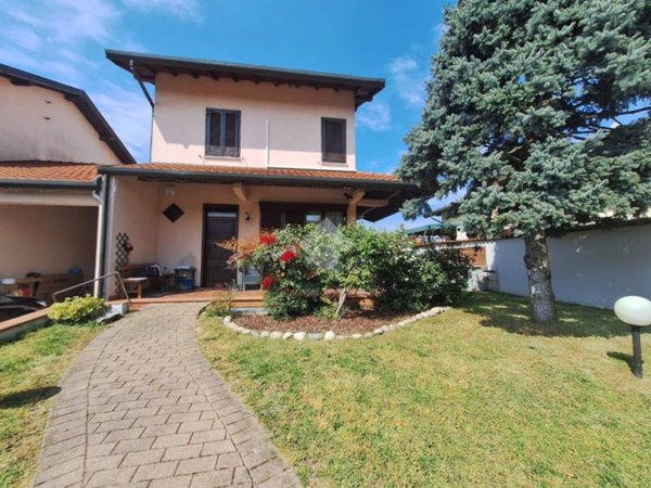 casa indipendente in vendita a Boffalora sopra Ticino
