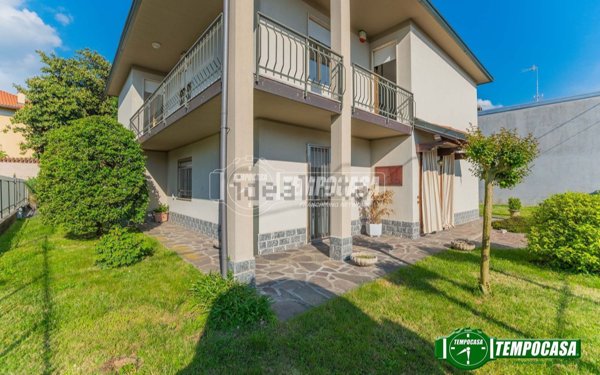 casa indipendente in vendita a Boffalora sopra Ticino