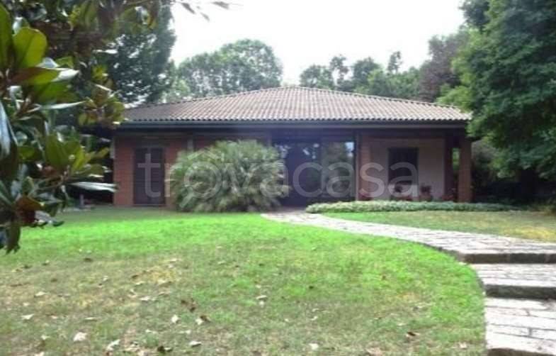 casa indipendente in vendita a Boffalora sopra Ticino