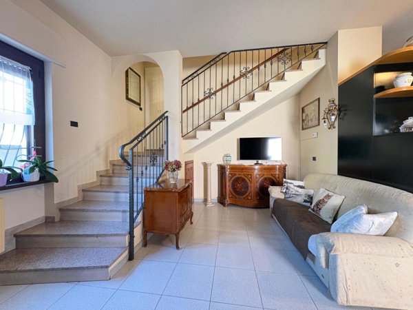 casa indipendente in vendita a Boffalora sopra Ticino