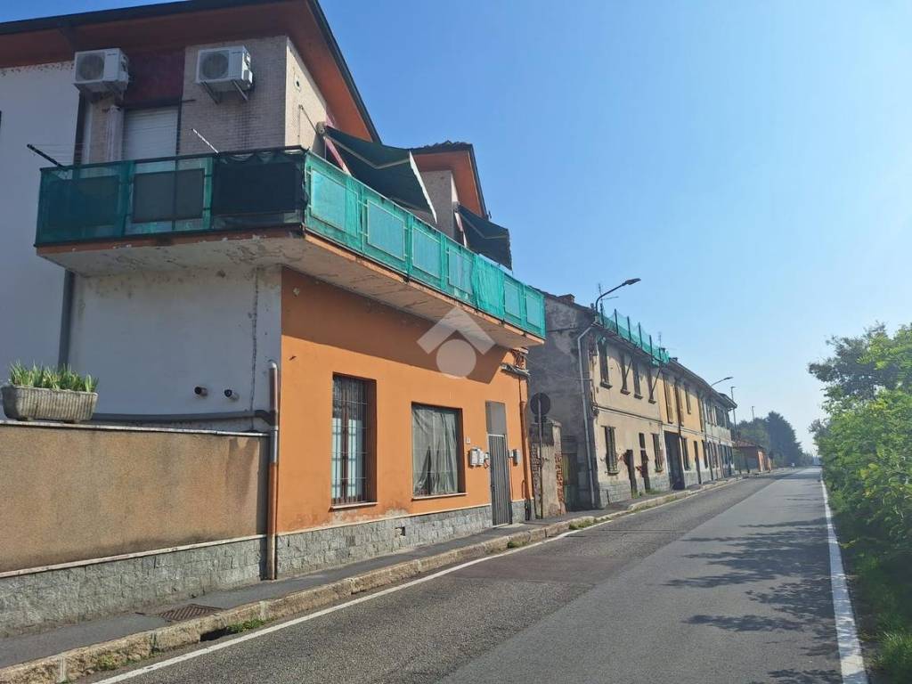 casa indipendente in vendita a Boffalora sopra Ticino