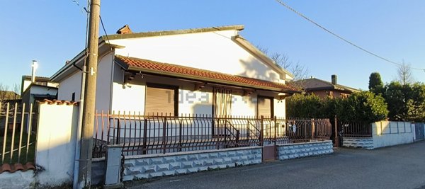 casa indipendente in vendita a Boffalora sopra Ticino