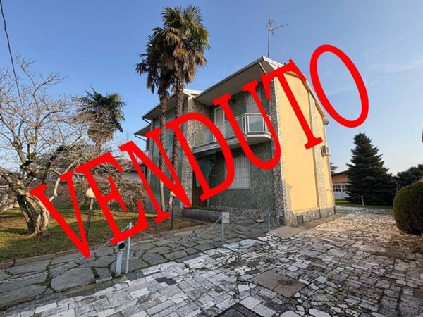 casa indipendente in vendita a Boffalora sopra Ticino