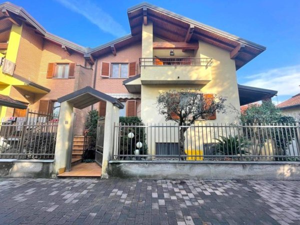 casa indipendente in vendita a Boffalora sopra Ticino