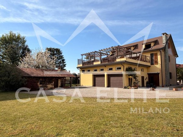 casa indipendente in vendita a Boffalora sopra Ticino