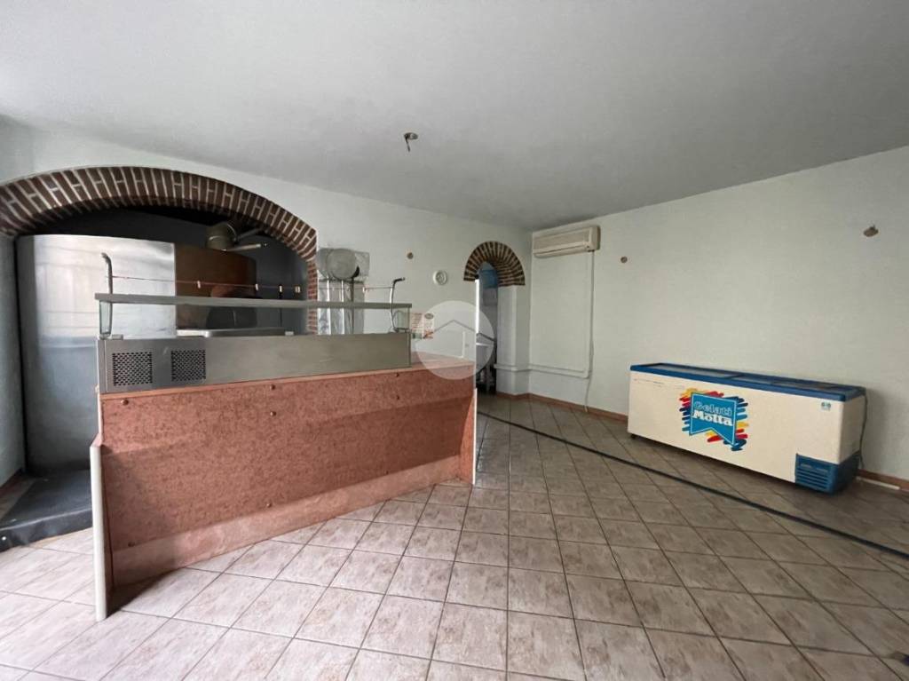 negozio in vendita a Boffalora sopra Ticino in zona Pontenuovo di Boffalora