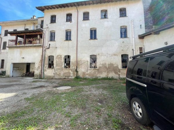 locale commerciale a Boffalora sopra Ticino in zona Pontenuovo di Boffalora