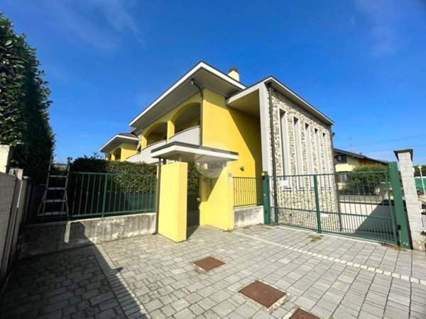 appartamento in vendita a Boffalora sopra Ticino in zona Pontenuovo di Boffalora