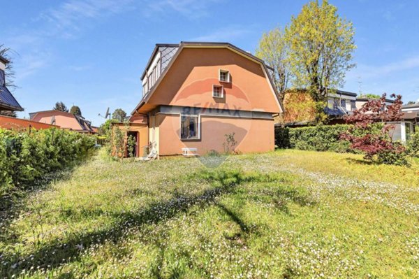 casa indipendente in vendita a Bollate in zona Cassina Nuova