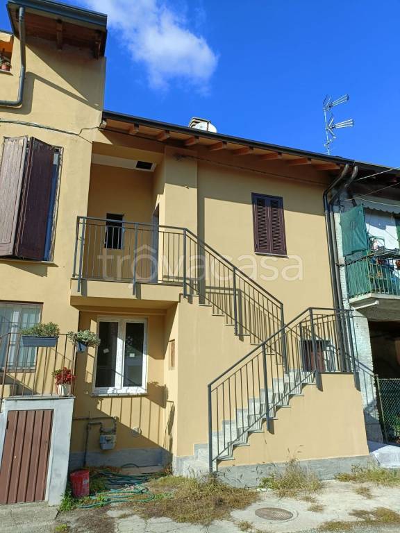 casa indipendente in vendita a Bollate in zona Cassina Nuova