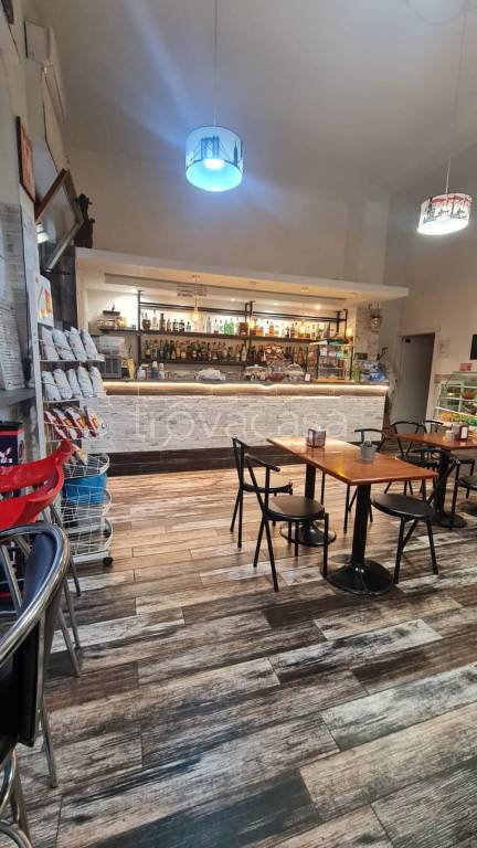 negozio in vendita a Bollate