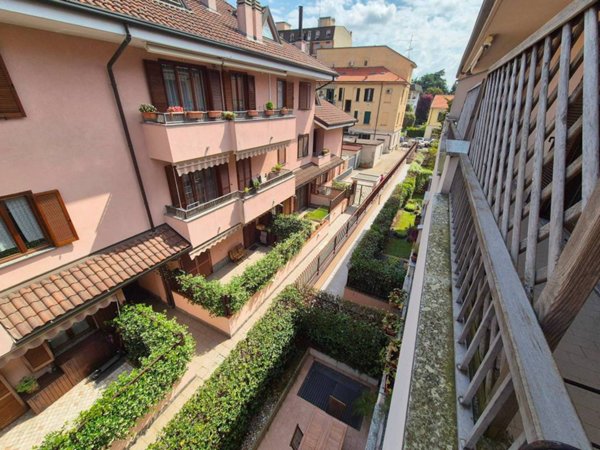 appartamento in vendita a Bollate