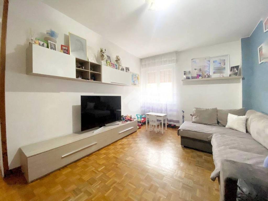 appartamento in vendita a Bollate