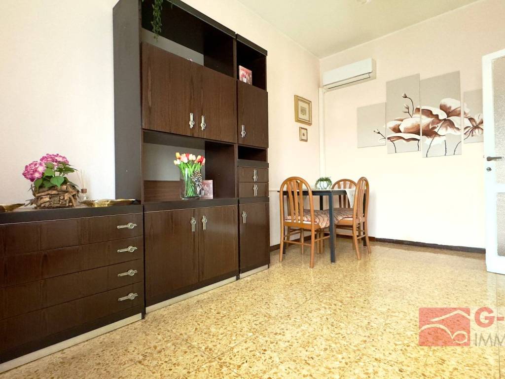 appartamento in vendita a Bollate in zona Cassina Nuova