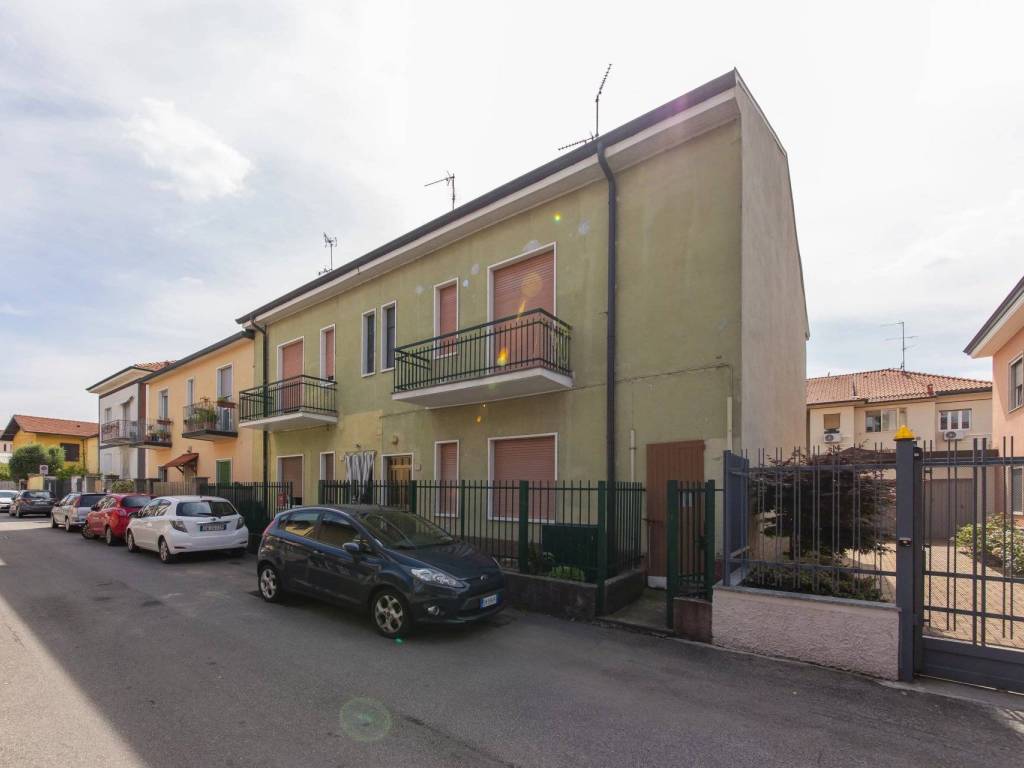 casa indipendente in vendita a Bollate
