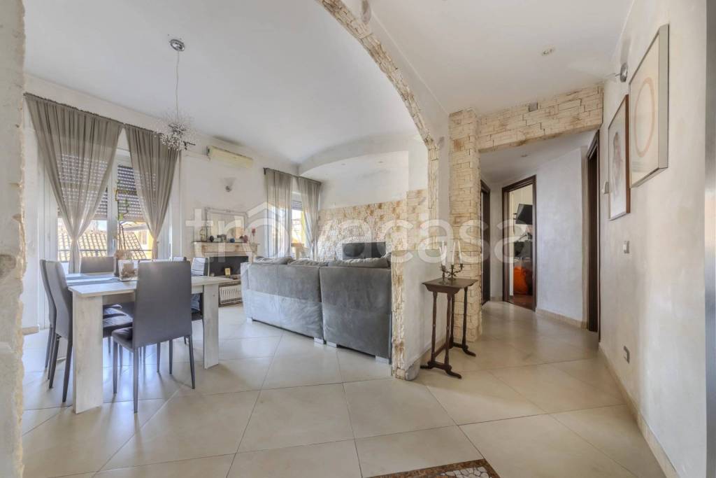 appartamento in vendita a Bollate