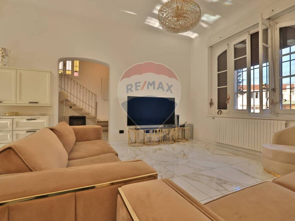 casa indipendente in vendita a Bollate