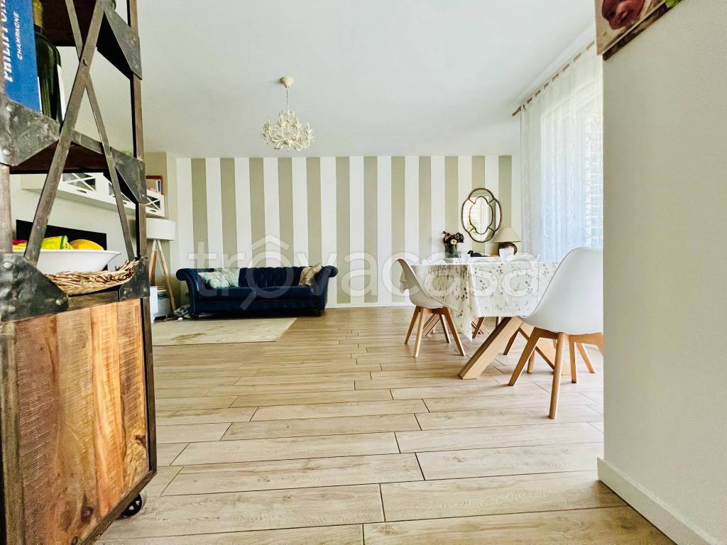 appartamento in vendita a Bollate