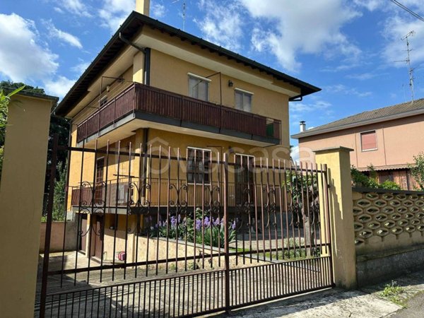 appartamento in vendita a Bollate