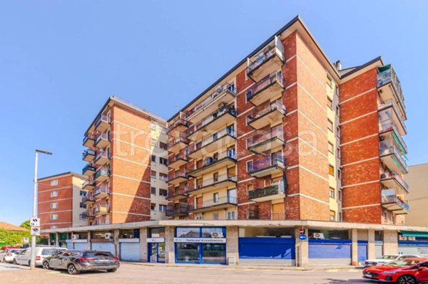 ufficio in vendita a Bollate