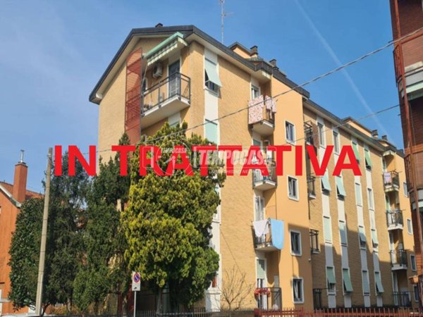 appartamento in vendita a Bollate in zona Cassina Nuova