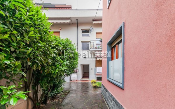 appartamento in vendita a Bollate