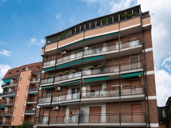 appartamento in vendita a Bollate in zona Ospiate