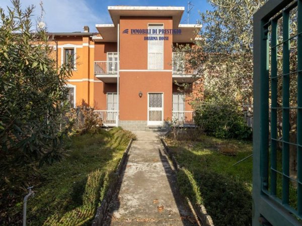 casa indipendente in vendita a Bollate
