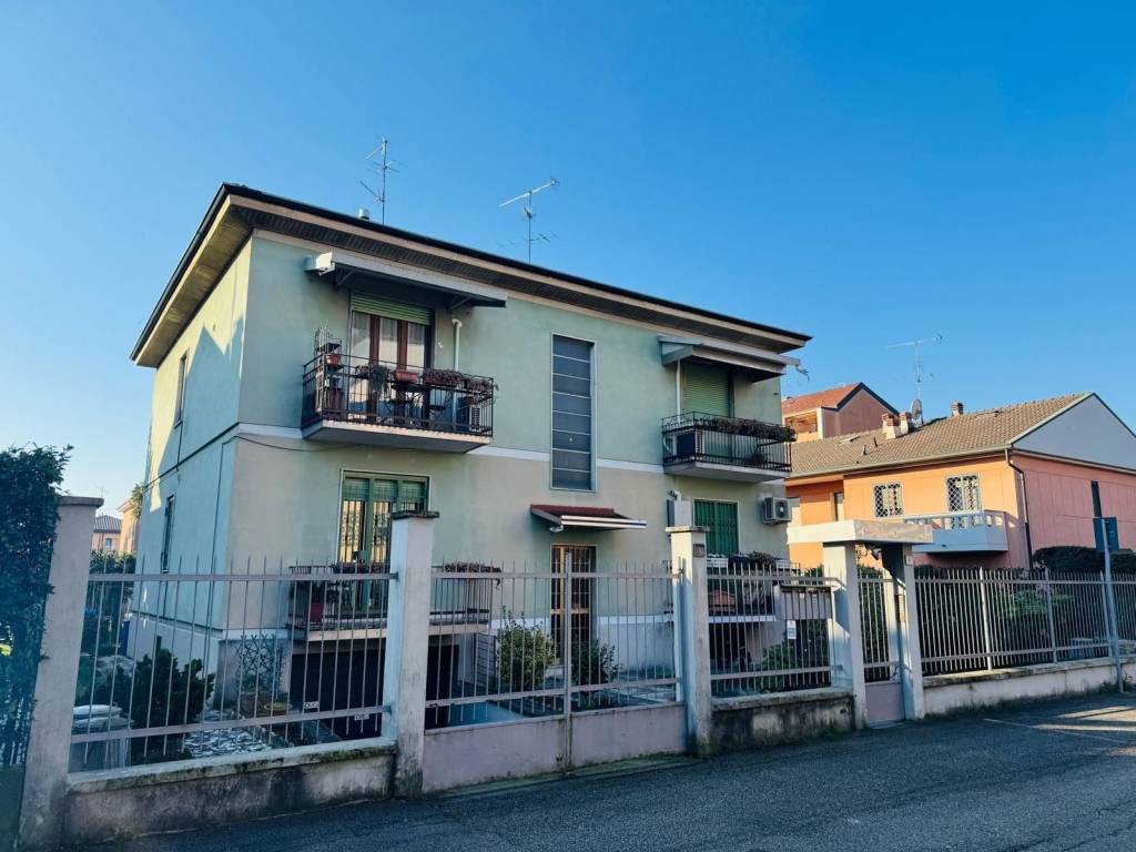 appartamento in vendita a Bollate