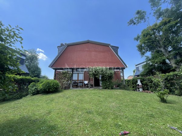 casa indipendente in vendita a Bollate in zona Cassina Nuova