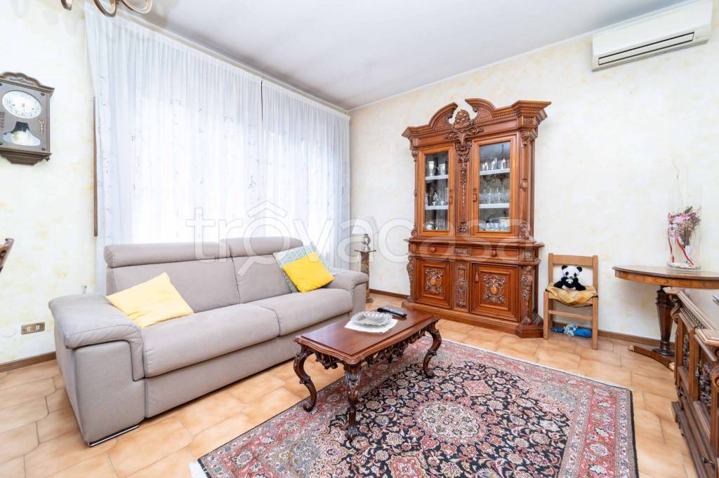 appartamento in vendita a Bollate